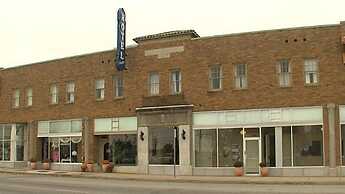 The Campbell Hotel on Route 66
