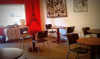 Whispering Palms Inn