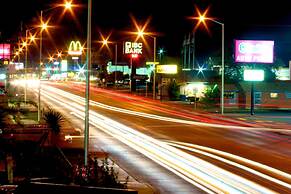 Whispering Palms Inn