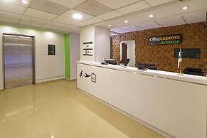 City Express Junior by Marriott Toluca Aeropuerto