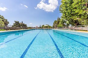 Marbella Inturjoven Youth Hostel