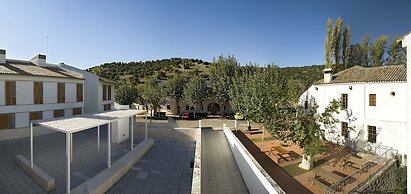 Albergue Inturjoven El Bosque - Hostel