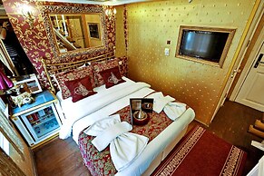 Sultan Tughra Hotel - Special Class