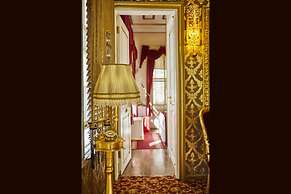 Sultan Tughra Hotel - Special Class