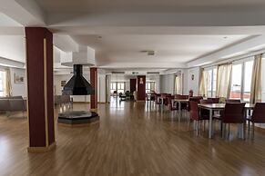 Albergue Inturjoven Sierra Nevada - Hostel