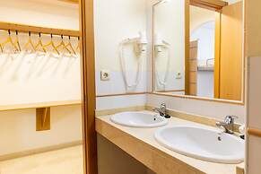 Albergue Inturjoven Sierra Nevada - Hostel