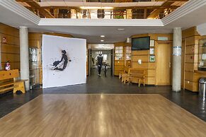 Albergue Inturjoven Sierra Nevada - Hostel