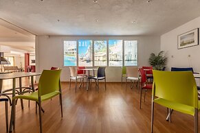 Albergue Inturjoven Sierra Nevada - Hostel