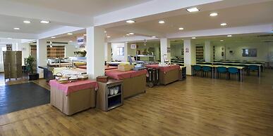 Albergue Inturjoven Sierra Nevada - Hostel