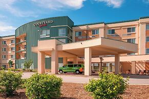 Courtyard Milwaukee Airport