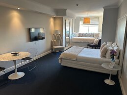 Sydney Airport Suites