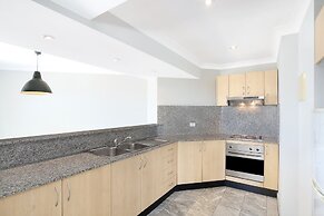 Sydney Airport Suites