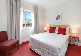 Sydney Airport Suites