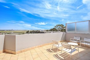 Sydney Airport Suites
