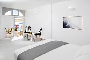 Lava Suites and Lounge