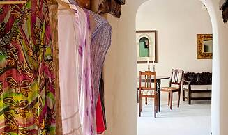 Lava Suites and Lounge