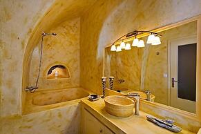 Lava Suites and Lounge