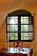 Lava Suites and Lounge