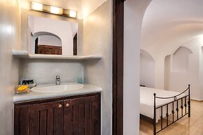 Lava Suites and Lounge