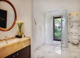 The St. Regis Sanya Yalong Bay Resort