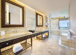 The St. Regis Sanya Yalong Bay Resort