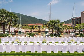 The St. Regis Sanya Yalong Bay Resort