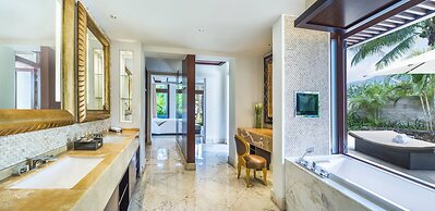 The St. Regis Sanya Yalong Bay Resort