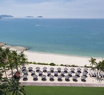 The St. Regis Sanya Yalong Bay Resort