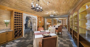 The St. Regis Sanya Yalong Bay Resort