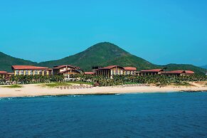 The St. Regis Sanya Yalong Bay Resort