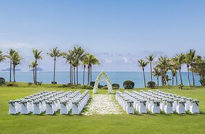 The St. Regis Sanya Yalong Bay Resort