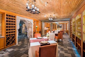 The St. Regis Sanya Yalong Bay Resort