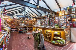 Club Himalaya, by ACE Hotels