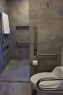 Estanza Hotel & Suites