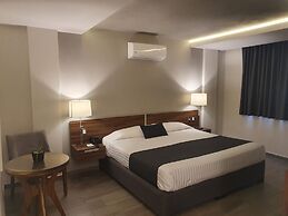 Estanza Hotel & Suites