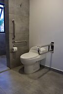 Estanza Hotel & Suites