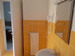 Ostello Ave Gratia Plena - Hostel