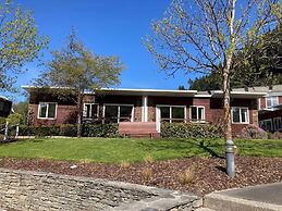 Hampshire Holiday Parks - Queenstown Lakeview