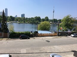 AJO Vienna Garden - Contactless Check-in