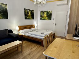 AJO Vienna Messe - Contactless Check-in