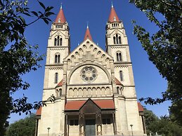 AJO Vienna Messe - Contactless Check-in