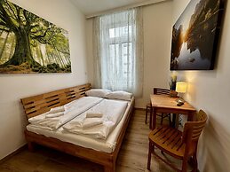 AJO Vienna Messe - Contactless Check-in