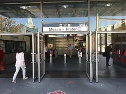 AJO Vienna Messe - Contactless Check-in