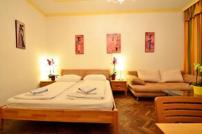 AJO Vienna Messe - Contactless Check-in