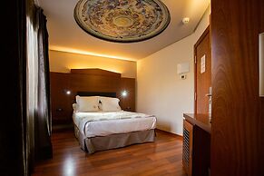 Hotel Sancho Abarca Petit SPA