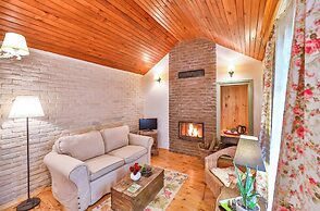 Tranquilla River Lodge - Adults Only