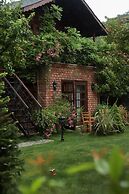 Tranquilla River Lodge - Adults Only