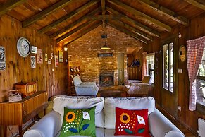 Tranquilla River Lodge - Adults Only