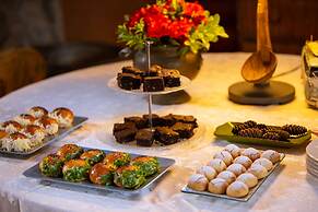 Tranquilla River Lodge - Adults Only