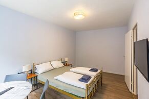 Icke Apartments